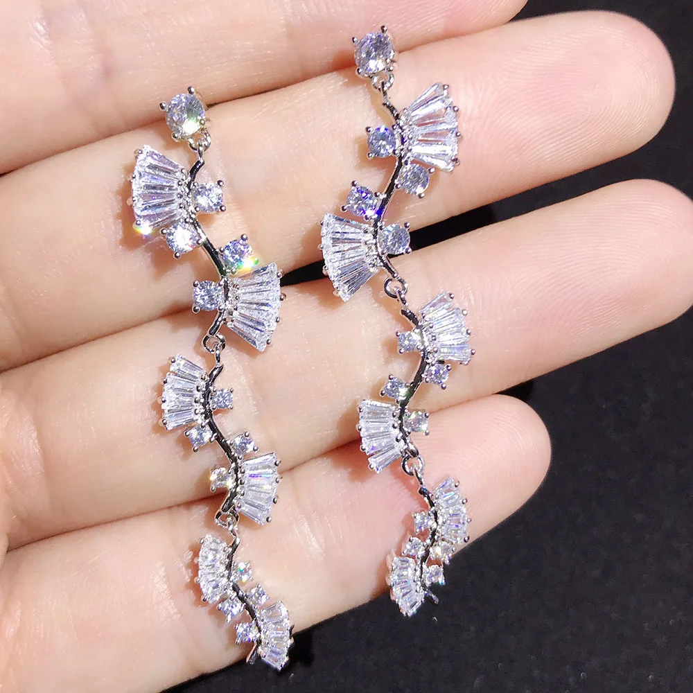 Fashion Europe Style Zirconia Bridal Wedding Jewelry Long Leaf Austrian Crystal Dangle Drop Earrings For Women
Fashion Europe Style Zirconia Bridal Wedding Jewelry Long Leaf Austrian Crystal Dangle Drop Earrings For Women