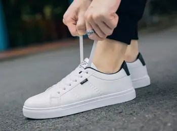 2019 spring man sneaker fashion classic white casual shoes comfortable outdoor fitness flat shoes super confident man sneaker
2019 spring man sneaker fashion classic white casual shoes comfortable outdoor fitness flat shoes super confident man sneaker