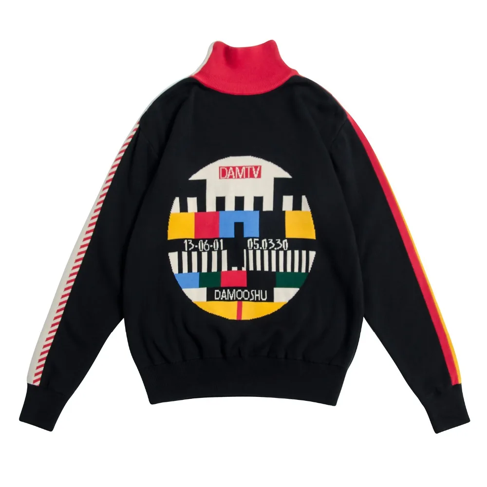 Фото Женский винтажный свитер с геометрическим рисунком черный Трикотажный