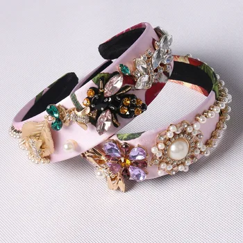2017 New Fashion Vintage Baroque Crystal Rhinestone Bee Insect Hairbands Golden Leaf Crown Tiara Pearl Bride Hair Jewelry Gift
2017 New Fashion Vintage Baroque Crystal Rhinestone Bee Insect Hairbands Golden Leaf Crown Tiara Pearl Bride Hair Jewelry Gift