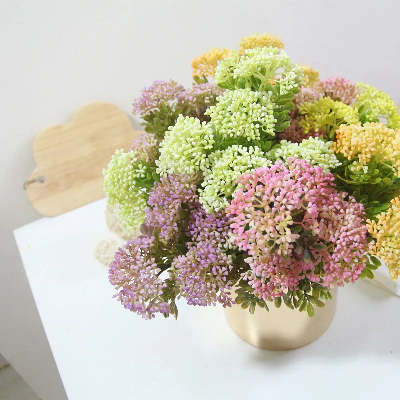 1PCS 5 buds The Ball Chrysanthemum Plastic Flowers Holiday Decoration Flower For Home Party Decoration Restaurant Potted plant
1PCS 5 buds The Ball Chrysanthemum Plastic Flowers Holiday Decoration Flower For Home Party Decoration Restaurant Potted plant