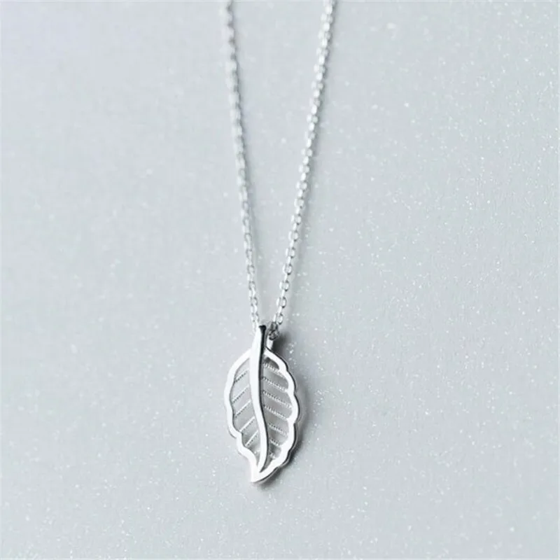New Simple Exquisite Hollow Leaf 925 Sterling Silver Fashion Jewelry Sweet Plant Literary Clavicle Chain Pendant Necklaces N445
New Simple Exquisite Hollow Leaf 925 Sterling Silver Fashion Jewelry Sweet Plant Literary Clavicle Chain Pendant Necklaces N445