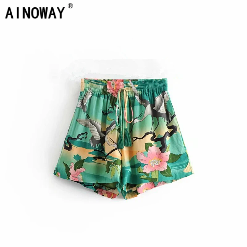 Summer vintage chic women fashion peacock print bohemian shorts ladies beach hot shorts large size loose rayon boho shorts
Summer vintage chic women fashion peacock print bohemian shorts ladies beach hot shorts large size loose rayon boho shorts