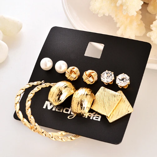 new Fashion 6 pairs earring sets alloy Geometric Gold and Silver Plated Hoop mixed Week stud earrings set for women
new Fashion 6 pairs earring sets alloy Geometric Gold and Silver Plated Hoop mixed Week stud earrings set for women