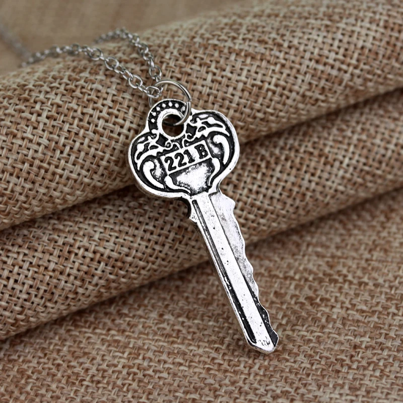 dongsheng Fashion Sherlock Holmes 221B Baker Street Key Necklace Vintage Antique Charm Pendant For Men Women Movie Jewelry Gifts
dongsheng Fashion Sherlock Holmes 221B Baker Street Key Necklace Vintage Antique Charm Pendant For Men Women Movie Jewelry Gifts
