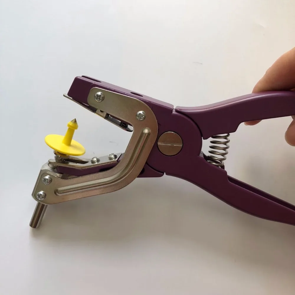 10pair 134.2khz ISO11784 FDX-B Rfid Animal Ear Tag+1pc Ear tag Pliers Cattle Livestock Ear Tag Applicator+1pc Pet Reader Scanner
10pair 134.2khz ISO11784 FDX-B Rfid Animal Ear Tag+1pc Ear tag Pliers Cattle Livestock Ear Tag Applicator+1pc Pet Reader Scanner