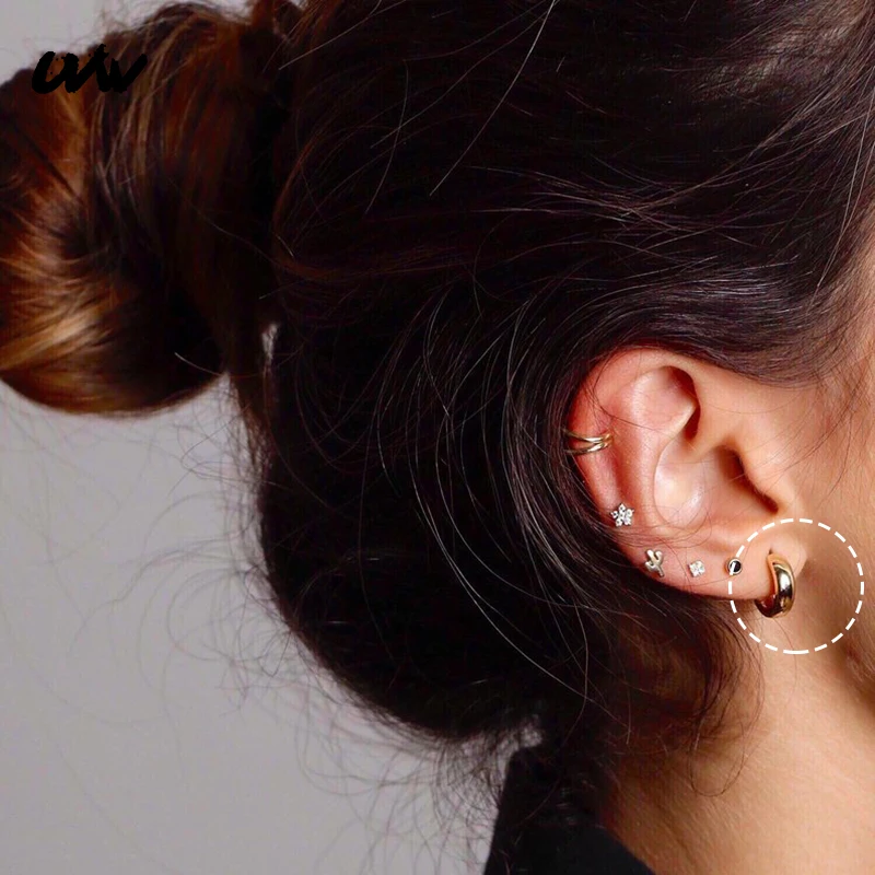 UVW119 2pc Fashion 4*9mm Hoop Earrings Surgical Steel Round Helix Piercing Earring Silver Black Female Mujer Moda Accessories
UVW119 2pc Fashion 4*9mm Hoop Earrings Surgical Steel Round Helix Piercing Earring Silver Black Female Mujer Moda Accessories
