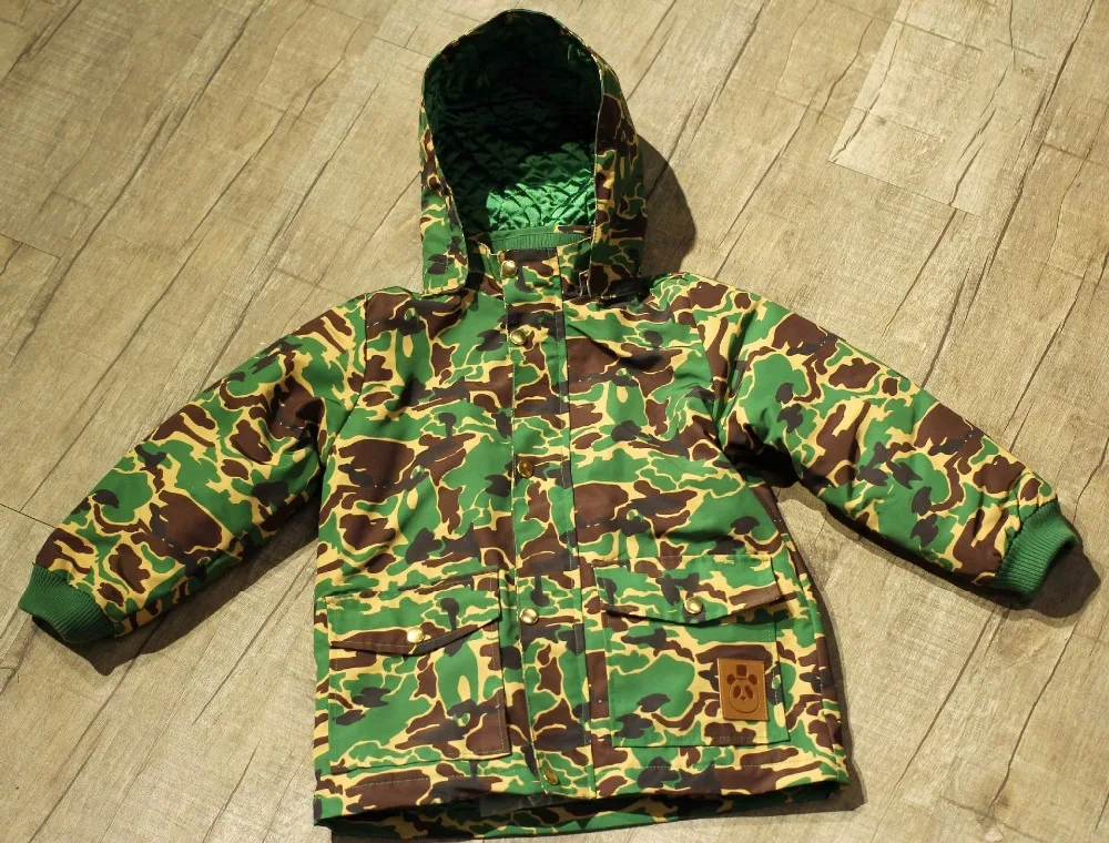 5618423073_2135903241