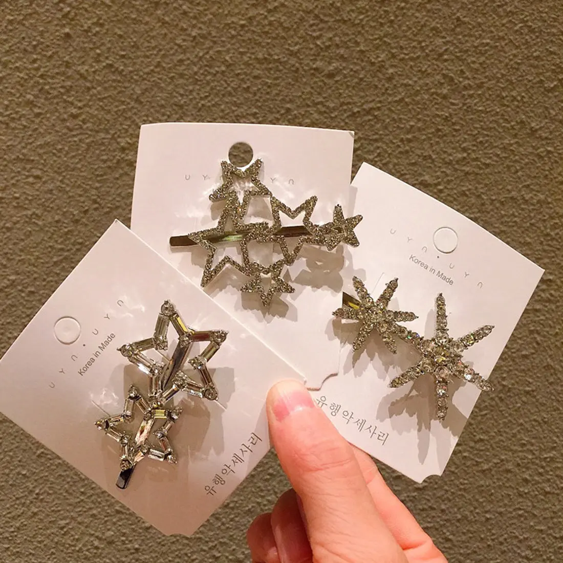 Korea Shining Crystal Rhinestone Hollow Star Hairgrips Flash Diamonds Jewelry Girls Hairpins Hair Clips Women Gifts
Korea Shining Crystal Rhinestone Hollow Star Hairgrips Flash Diamonds Jewelry Girls Hairpins Hair Clips Women Gifts
