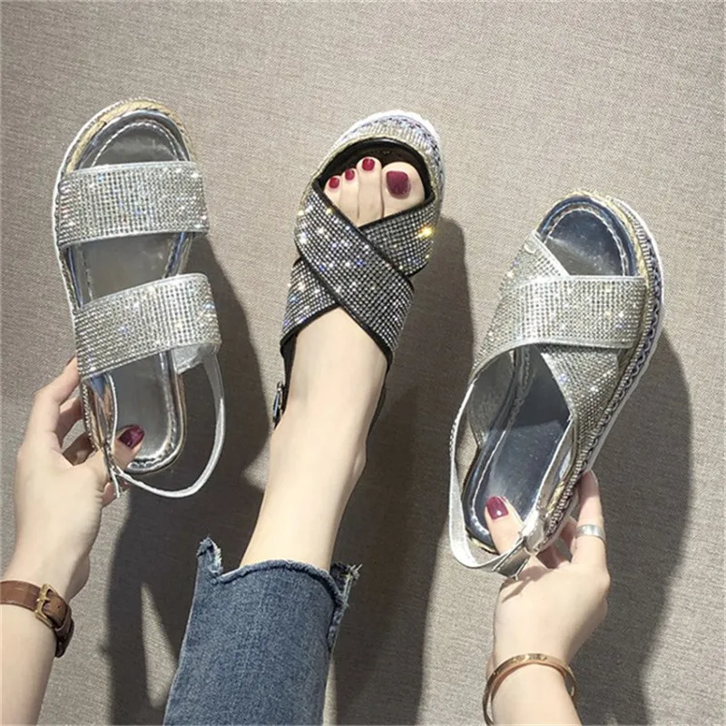 Rome 2019 summer High Quality bling crystal women sandals thick bottom peep toe female metal buckle ankle sandalias mujer
Rome 2019 summer High Quality bling crystal women sandals thick bottom peep toe female metal buckle ankle sandalias mujer