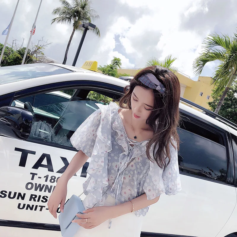 Mishow Flounce Shoulder V-Neck Floral Blouse Ruffle Sleeveless Chiffon Blouses Women Summer Casual Elegant Tops MX18B4889
Mishow Flounce Shoulder V-Neck Floral Blouse Ruffle Sleeveless Chiffon Blouses Women Summer Casual Elegant Tops MX18B4889
