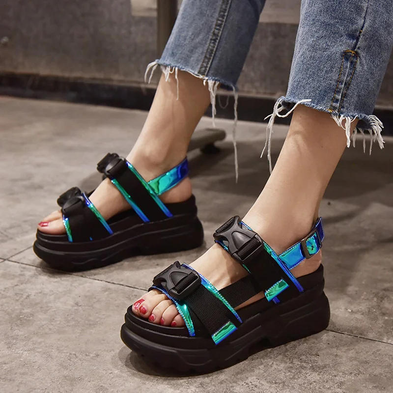 Black White Wedges Platform Chunky Sandals Summer Women Sandals 2019 New Buckle Design Comfortable Women Thick Sole Beach Shoes
Black White Wedges Platform Chunky Sandals Summer Women Sandals 2019 New Buckle Design Comfortable Women Thick Sole Beach Shoes