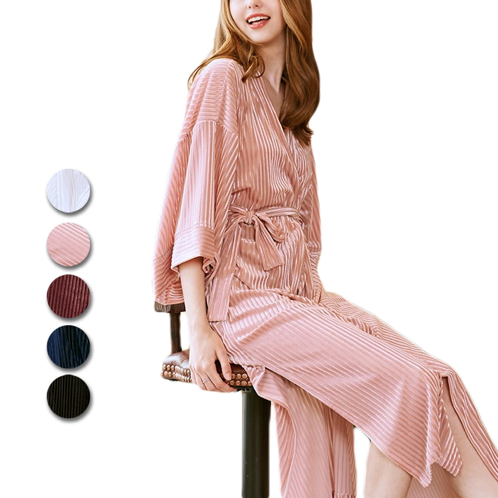 UNLIMON Womens Sexy Elegant Robe Noble Bathrobe Long Nightgown Half Sleeve Ladies Housecoat Bridesmaid Robes Velour Pyjamas
UNLIMON Womens Sexy Elegant Robe Noble Bathrobe Long Nightgown Half Sleeve Ladies Housecoat Bridesmaid Robes Velour Pyjamas