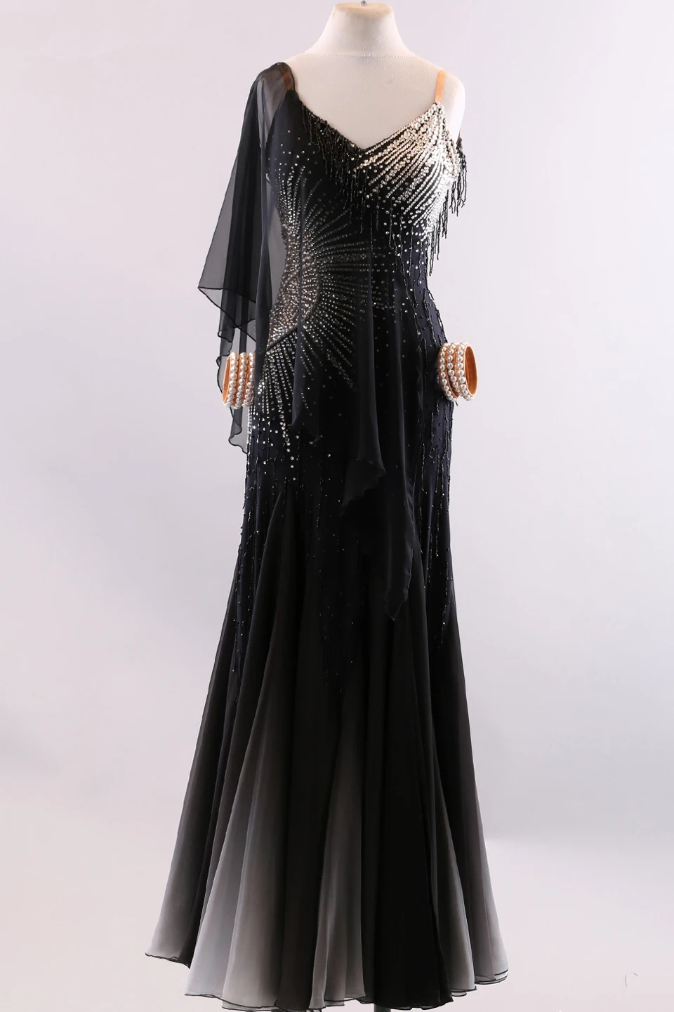 Standard dance dresses Tango Dance Dress black Design Modern dress Waltz dancewear standard black V neck
Standard dance dresses Tango Dance Dress black Design Modern dress Waltz dancewear standard black V neck