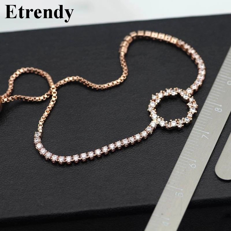 Full Rhinestone Circle Fine Bracelets For Women 2019 Rose Gold Color Bracelet Simple Fashion Jewelry Cute Gift
Full Rhinestone Circle Fine Bracelets For Women 2019 Rose Gold Color Bracelet Simple Fashion Jewelry Cute Gift