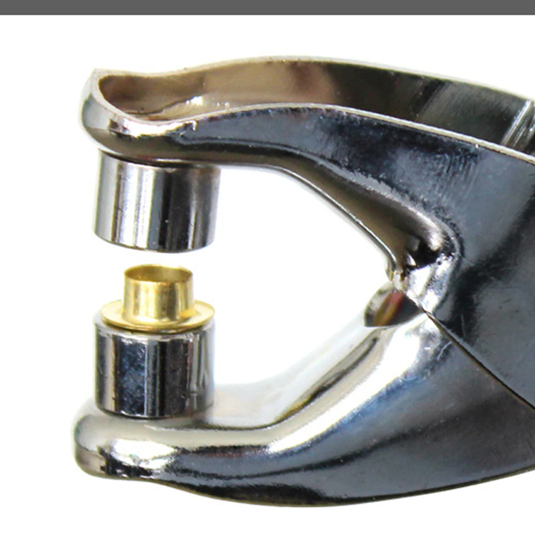 New 1Pcs Random Delivery Setting Rivets Pliers Tool + 100pcs Eyelets Grommets for Shoes Bags Leather Belt
New 1Pcs Random Delivery Setting Rivets Pliers Tool + 100pcs Eyelets Grommets for Shoes Bags Leather Belt