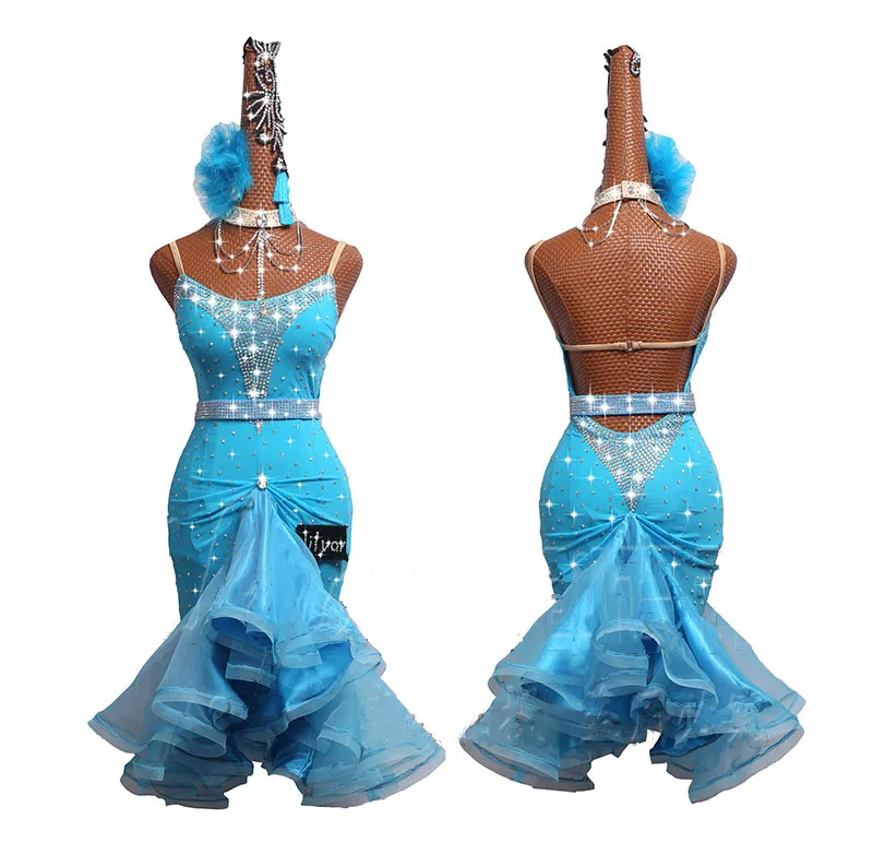 Rhinestone Latin Dance Dress Women Competition Costume Custom Ballroom Dancing Latin Dress Blue Wrap Hip Pleated Fish Bone Skirt
Rhinestone Latin Dance Dress Women Competition Costume Custom Ballroom Dancing Latin Dress Blue Wrap Hip Pleated Fish Bone Skirt