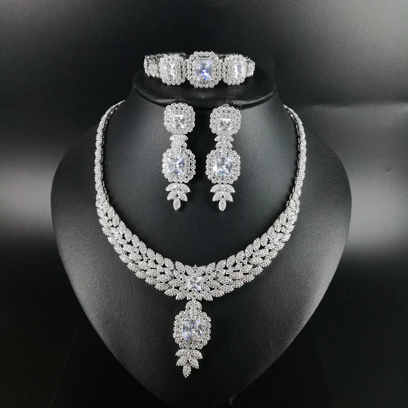 2019 new fashion elegant crystal square CZ zircon necklace earring bracelet ring wedding bridal banquet dressing jewelry set
2019 new fashion elegant crystal square CZ zircon necklace earring bracelet ring wedding bridal banquet dressing jewelry set