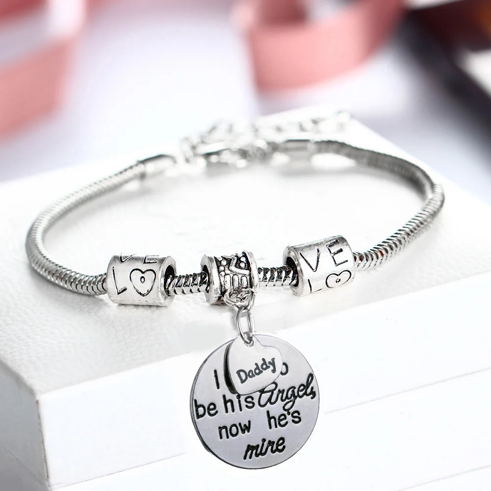 Браслет с подвесками в виде надписей Love Beads | Украшения и аксессуары