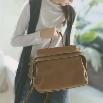 Vendange retro casual lady totes Europe and the United States handmade cow-leather shoulder bag 2528
Vendange retro casual lady totes Europe and the United States handmade cow-leather shoulder bag 2528