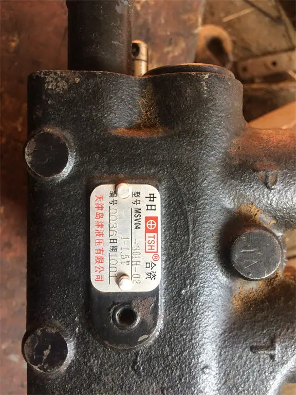 Hydraulic Distributor valve use for HELI forklift CPQD15(FG15) ,brand new. for Oleg order.
Hydraulic Distributor valve use for HELI forklift CPQD15(FG15) ,brand new. for Oleg order.