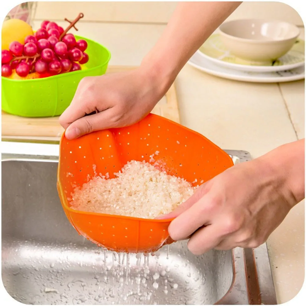 Hot Kitchen Tools Multifunction Silicone Kitchen Drain Basket Rice Washing Vegetables and Fruit Baskets Microwave Dish Cover
Hot Kitchen Tools Multifunction Silicone Kitchen Drain Basket Rice Washing Vegetables and Fruit Baskets Microwave Dish Cover