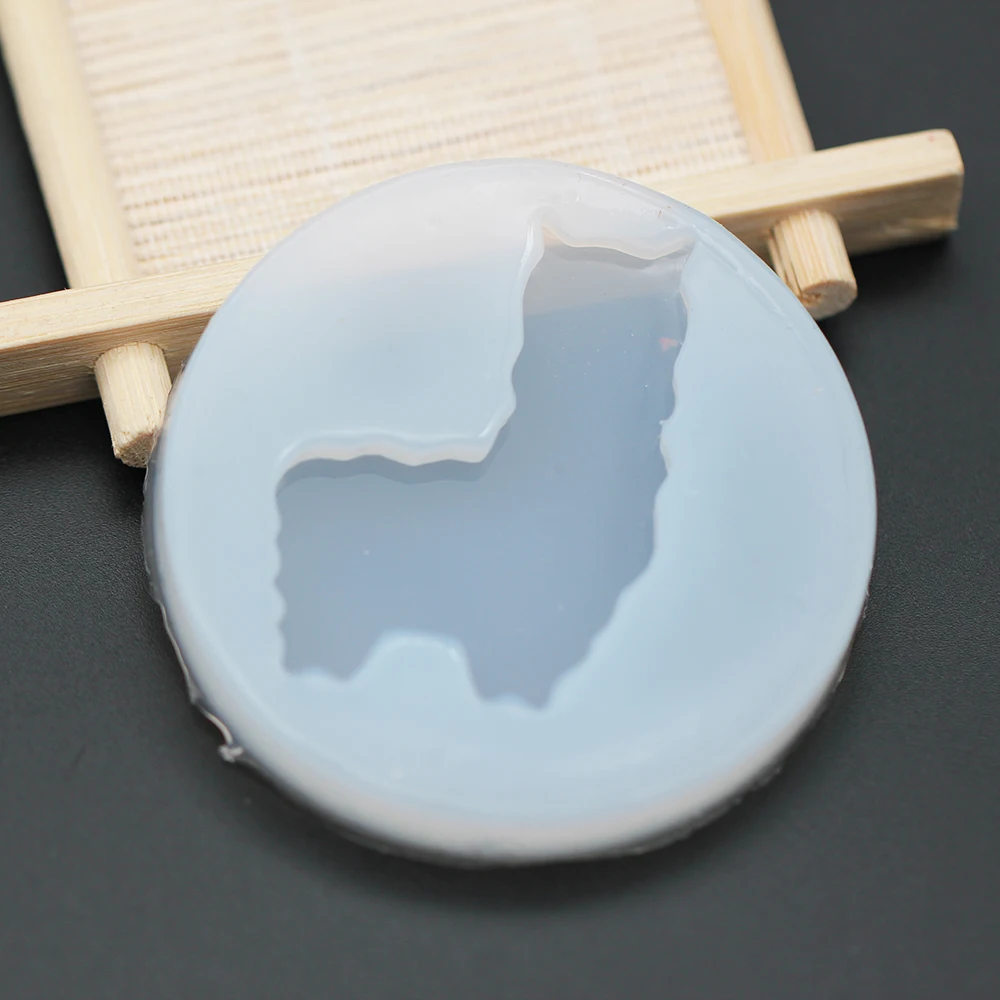 Silicone Mold Alpaca Animal Shaped Ornaments Resin Molds For DIY Pendant Jewelry Accessories Making Tools 1pcs
Silicone Mold Alpaca Animal Shaped Ornaments Resin Molds For DIY Pendant Jewelry Accessories Making Tools 1pcs