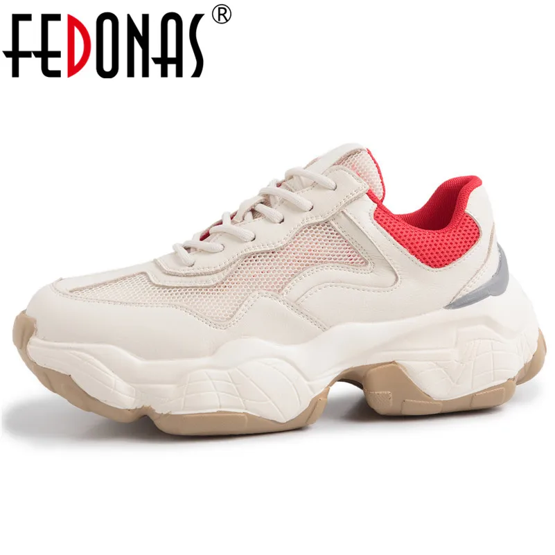 FEDONAS 2019 Spring Summer New Comfortable Breathable Genuine Leather Mesh Women Flats Fashion Cross Tied Basic Women Sneakers
FEDONAS 2019 Spring Summer New Comfortable Breathable Genuine Leather Mesh Women Flats Fashion Cross Tied Basic Women Sneakers