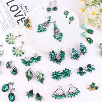 LUBOV Elegant Crystal Green Stone Dangle Earrings Rhinestone Inlaid Geometric Silver Color Metal Dangle Earrings Women Jewelry
LUBOV Elegant Crystal Green Stone Dangle Earrings Rhinestone Inlaid Geometric Silver Color Metal Dangle Earrings Women Jewelry