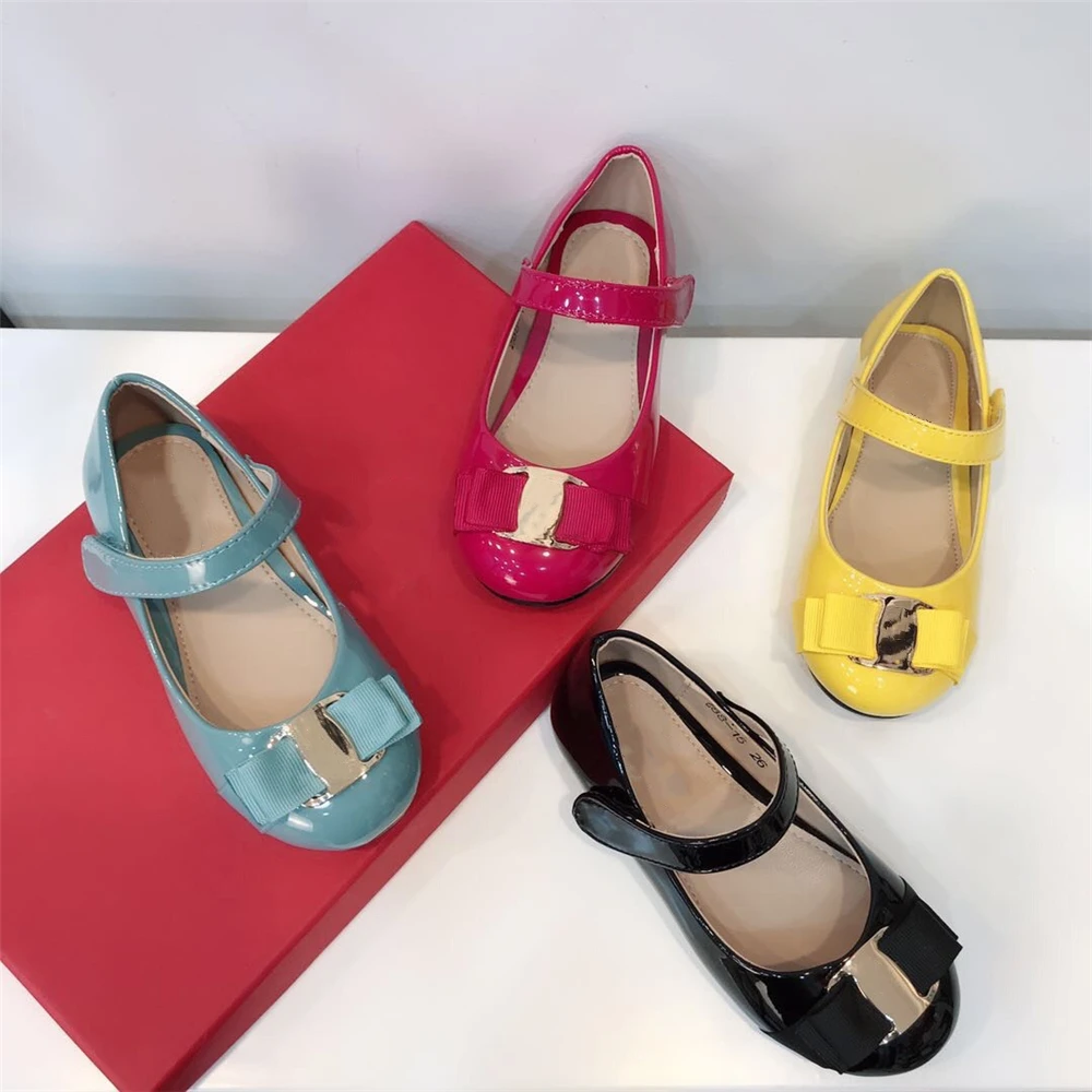 Chueyz Spring Autumn Children Girls Genuine Leather Princess Shoes New Fashion Party Girls Shoes Baby Children Flat Casual Shoes
Chueyz Spring Autumn Children Girls Genuine Leather Princess Shoes New Fashion Party Girls Shoes Baby Children Flat Casual Shoes