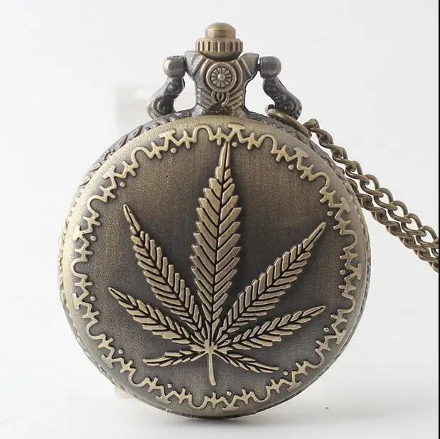 Vintage Bronze antiques maple leaf pattern woman and men quartz gift Necklace chain and FBO chain pocket watches
Vintage Bronze antiques maple leaf pattern woman and men quartz gift Necklace chain and FBO chain pocket watches