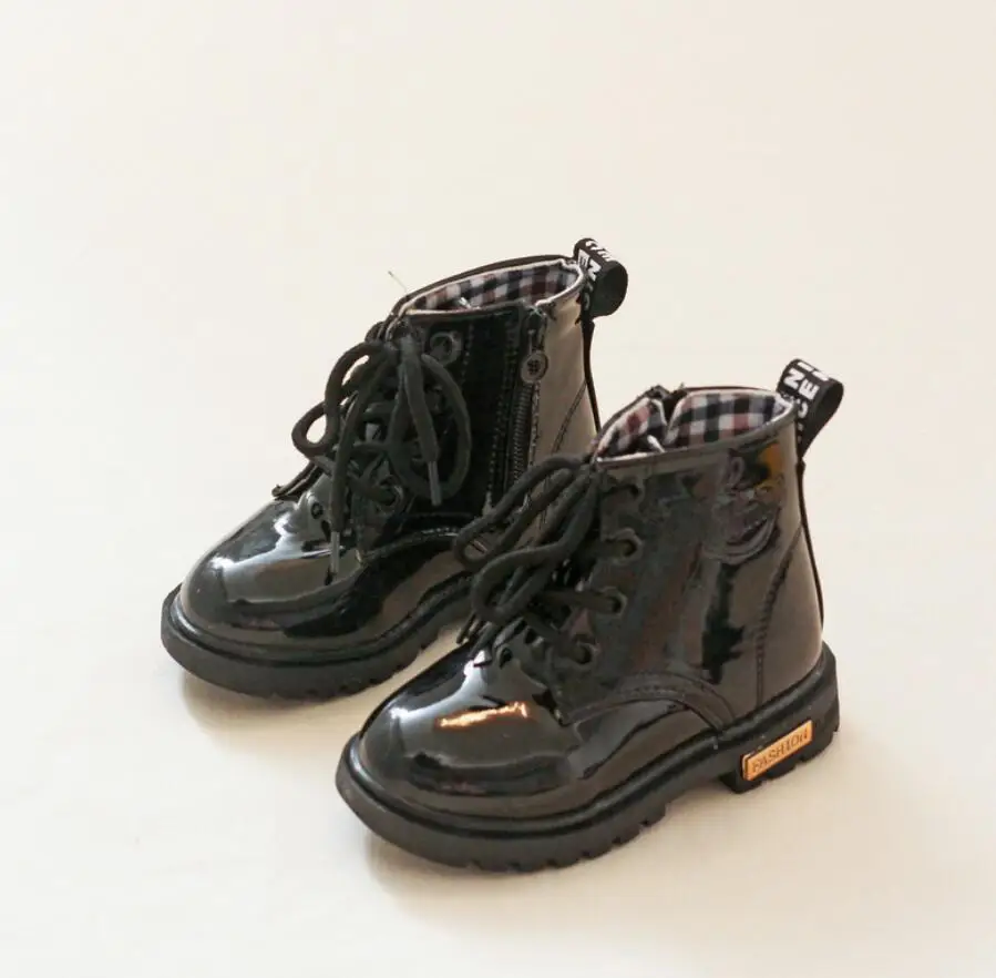 2019 New Spring Children Shoes PU Leather Waterproof Martin Boots Kids Snow Boots Brand Girls Boys Rubber Boots Fashion Sneakers
2019 New Spring Children Shoes PU Leather Waterproof Martin Boots Kids Snow Boots Brand Girls Boys Rubber Boots Fashion Sneakers