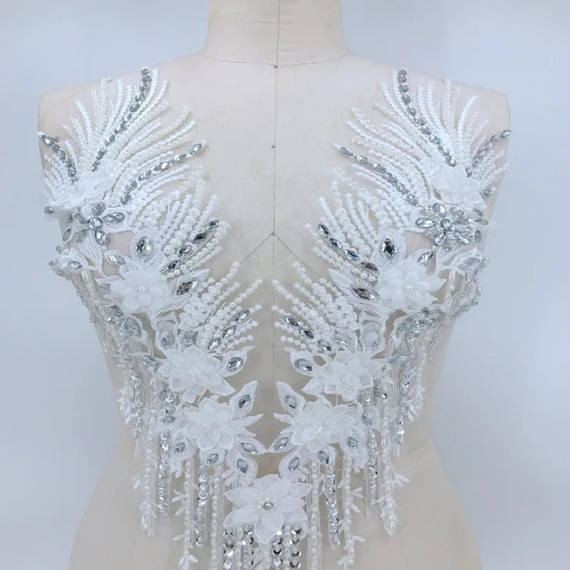 Sew on rhinestones embroidery lace patch applique nail pearl V-neck fabric skirt wedding dress dance costume accessories
Sew on rhinestones embroidery lace patch applique nail pearl V-neck fabric skirt wedding dress dance costume accessories