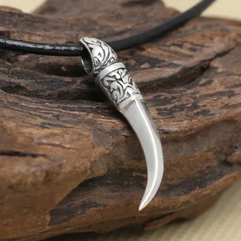 Manufacturers Wholesale S925 Sterling Silver Jewelry Retro Thai Silver Small Personality men's Tiger Teeth Pendant
Manufacturers Wholesale S925 Sterling Silver Jewelry Retro Thai Silver Small Personality men's Tiger Teeth Pendant