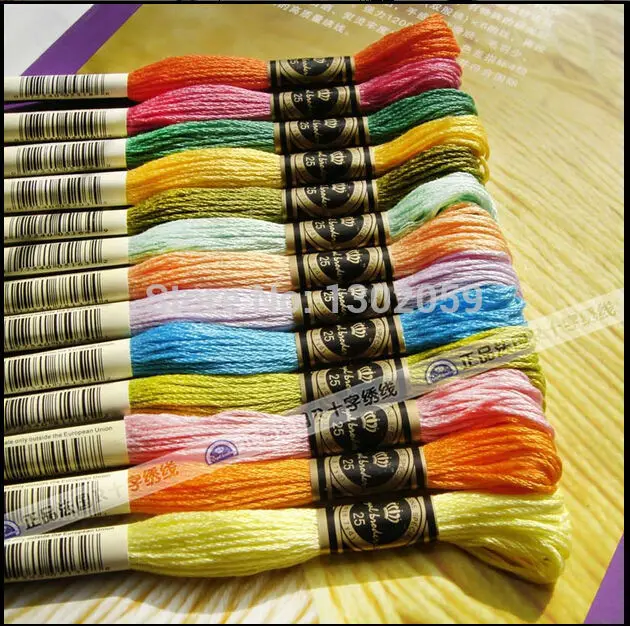 240 Pieces Royal Embroidery Thread Floss +50 x size 26 and 50 x size 28 needle+1.5X3m black 18 count aida cloth+ 3 pieces E415
240 Pieces Royal Embroidery Thread Floss +50 x size 26 and 50 x size 28 needle+1.5X3m black 18 count aida cloth+ 3 pieces E415