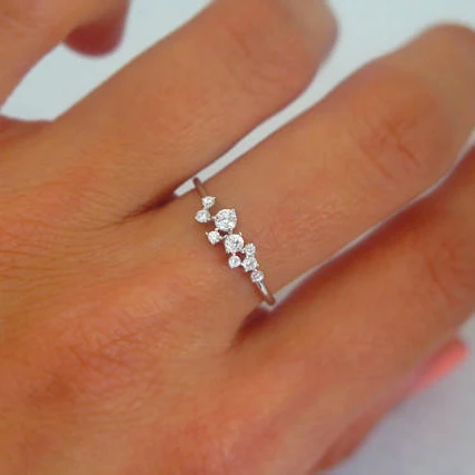 Фото Сверкающее кольцо с фианитом для женщин ювелирные изделия - купить