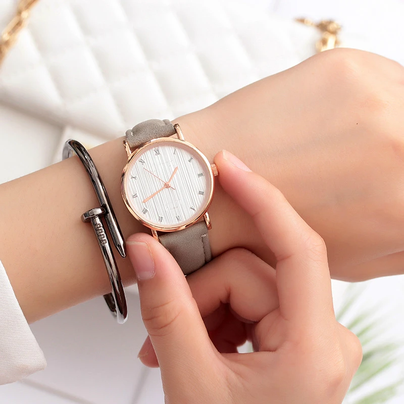 JBRL Brand 2018 Simple Wrist Watch Women PU Watch Ladies Wristwatch For Female Clock Forest Hours Gifts For Women Wholesale
JBRL Brand 2018 Simple Wrist Watch Women PU Watch Ladies Wristwatch For Female Clock Forest Hours Gifts For Women Wholesale