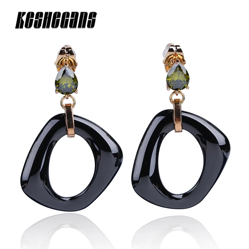 Women Drop Earrings Green Water Drop Crystal With Black Ceramic Hollow Geometric Shape Fashion Jewelry Best Gift For Friend Girl
Women Drop Earrings Green Water Drop Crystal With Black Ceramic Hollow Geometric Shape Fashion Jewelry Best Gift For Friend Girl