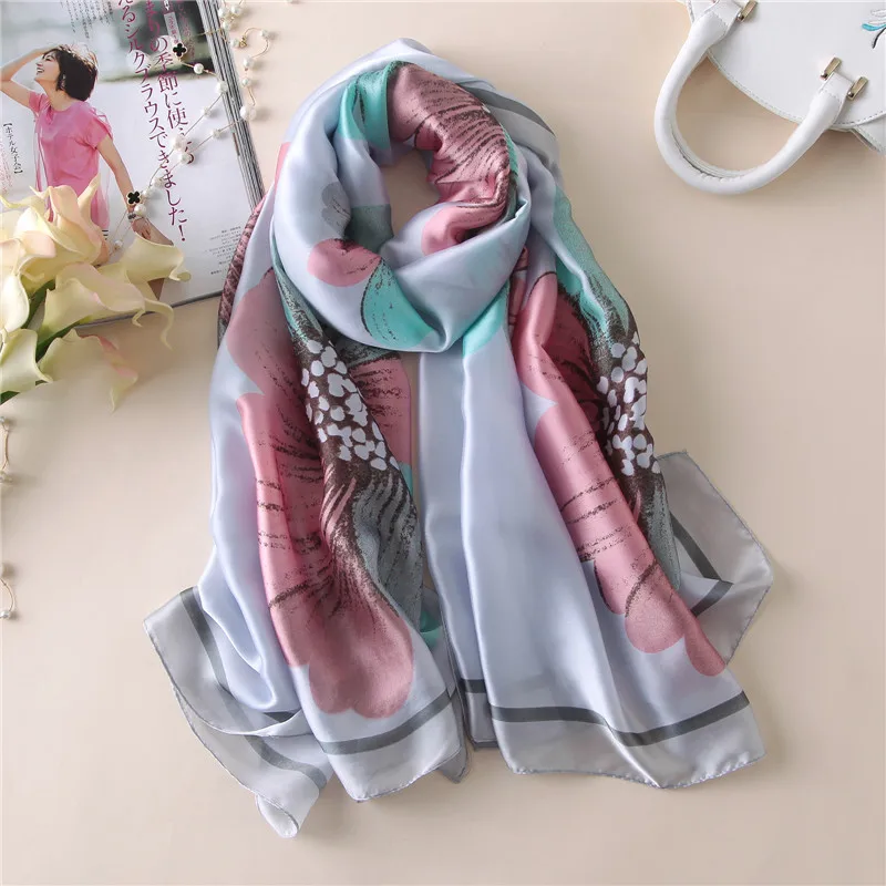 Summer fashion sunscreen Floral pattern shawl female outside holiday silk scarf beach beach towel long scarf wild scarf
Summer fashion sunscreen Floral pattern shawl female outside holiday silk scarf beach beach towel long scarf wild scarf