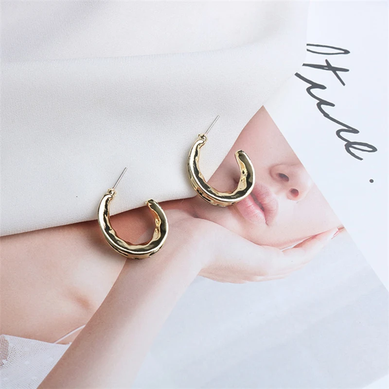 WTLTC Statement Open Wide Hoop Earrings for Women Minimalist Geometric Earrings Hoops Chucky Irregular Big Erarrings Brincos
WTLTC Statement Open Wide Hoop Earrings for Women Minimalist Geometric Earrings Hoops Chucky Irregular Big Erarrings Brincos