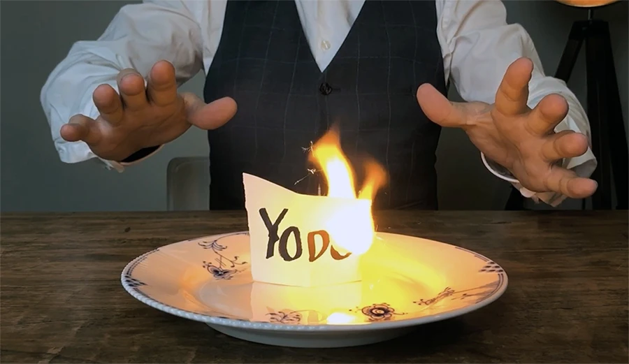 Yodo by labcomagic,laser device,remote,charged,close-up magic trick,TV show,mental,professional magic,wholesale,amazing
Yodo by labcomagic,laser device,remote,charged,close-up magic trick,TV show,mental,professional magic,wholesale,amazing