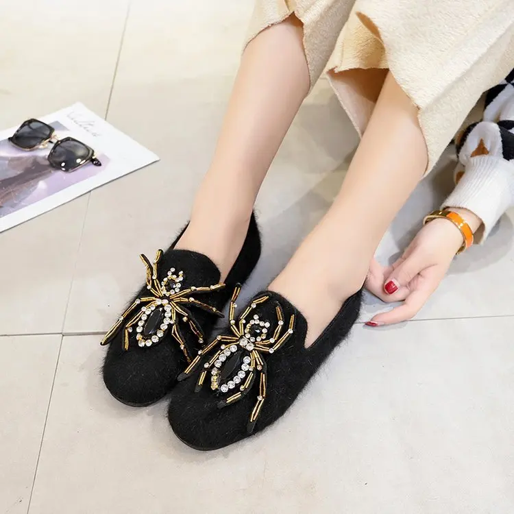 2019 Spring Fashion Women Round Toe Designer Crystal Flats Suede Rhinestone Party Black Flat Ballerina Boat Shoes With Fur 4205
2019 Spring Fashion Women Round Toe Designer Crystal Flats Suede Rhinestone Party Black Flat Ballerina Boat Shoes With Fur 4205