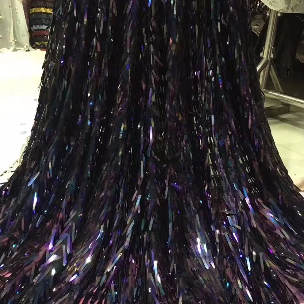 In 2018 (5 yards/PC) high quality royal blue Africa hand-cut organza lace fabric with sequins for large party dresses.ZM083
In 2018 (5 yards/PC) high quality royal blue Africa hand-cut organza lace fabric with sequins for large party dresses.ZM083
