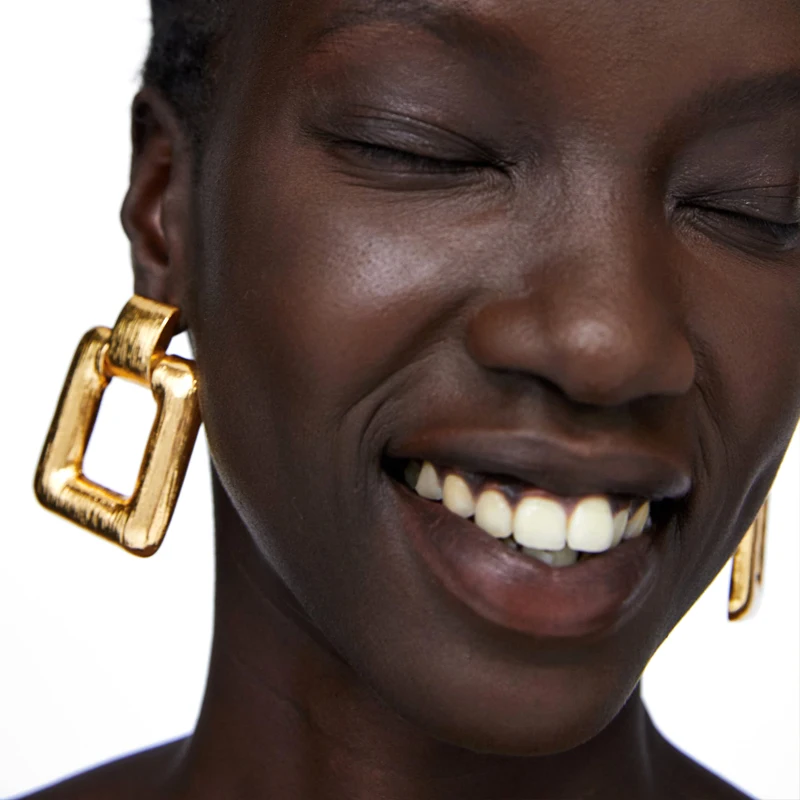 Girlgo ZA Metal Square Drop Earrings For Women Geometric Gold Color Dangle Statement Earrings Christamas Gifts Wedding Jewelry
Girlgo ZA Metal Square Drop Earrings For Women Geometric Gold Color Dangle Statement Earrings Christamas Gifts Wedding Jewelry