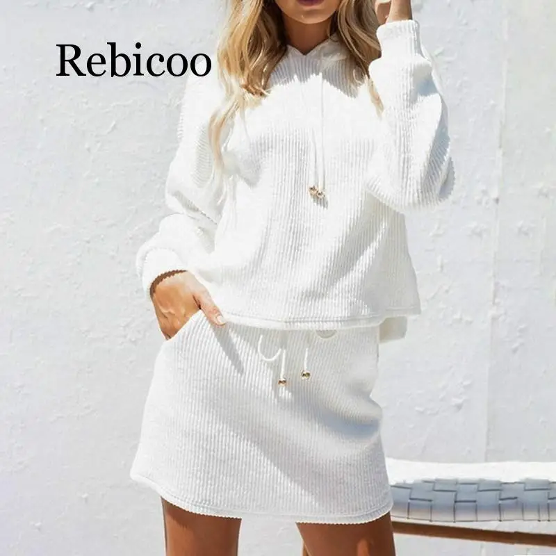 Rebicoo 2019 Two piece lace up casual suit dress women Cotton white autumn winter hooded sweatshirt dress Oversized Knitted dres
Rebicoo 2019 Two piece lace up casual suit dress women Cotton white autumn winter hooded sweatshirt dress Oversized Knitted dres
