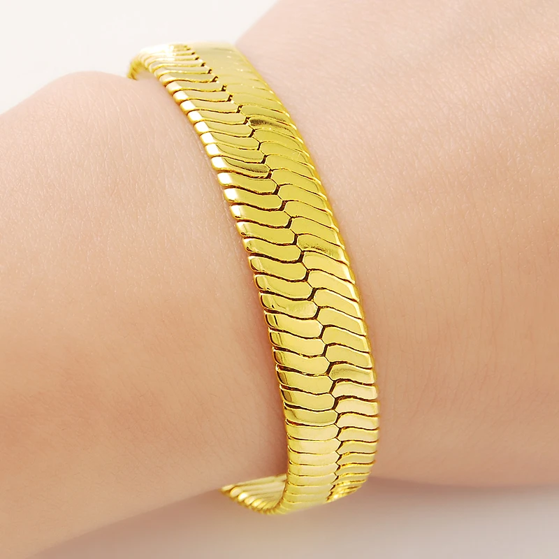 Brand New,men bracelet,Drop shipping,gold color 10MM snake Chain Bracelet 20cm for men,24K gold GP Fashion men's chain Bracelets
Brand New,men bracelet,Drop shipping,gold color 10MM snake Chain Bracelet 20cm for men,24K gold GP Fashion men's chain Bracelets