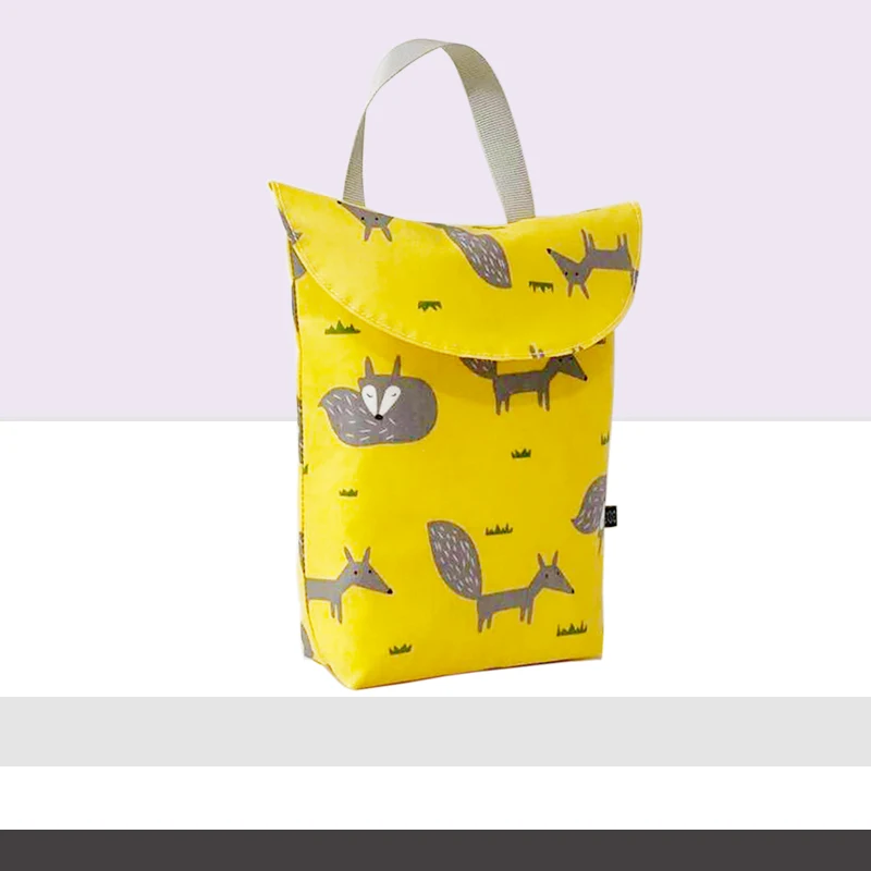 New Reusable Baby Diaper Organizer Waterproof Fashion Prints Wet/Dry Bag Multifunctional Mummy Storage Bag Travel Nappy Bag
New Reusable Baby Diaper Organizer Waterproof Fashion Prints Wet/Dry Bag Multifunctional Mummy Storage Bag Travel Nappy Bag