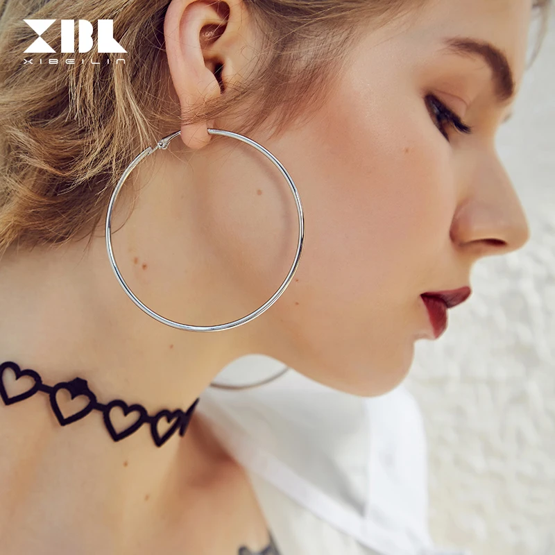 Wild Temperament Fashion Circle Earrings Simple Geometric Ear Ring Girls Personality Popular Ear Jewelry
Wild Temperament Fashion Circle Earrings Simple Geometric Ear Ring Girls Personality Popular Ear Jewelry
