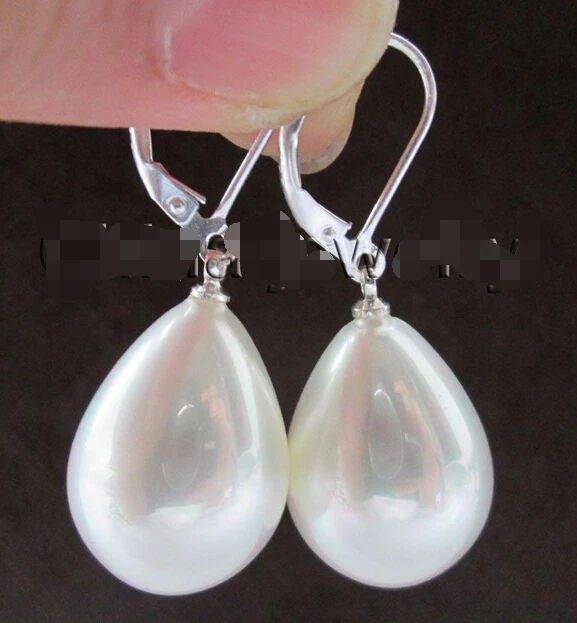Hot sale Free Shipping>>>>>>>> Beautiful 12*16mm drip white sea shell pearl earring - 925 silver hook
Hot sale Free Shipping>>>>>>>> Beautiful 12*16mm drip white sea shell pearl earring - 925 silver hook