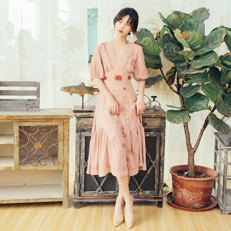 YOSIMI 2019 Summer Women Dresses Ladies Party Dress Floral Embroidery Short Sleeve V-neck Midi Fairy Chiffon Pink Dress Elegant 
YOSIMI 2019 Summer Women Dresses Ladies Party Dress Floral Embroidery Short Sleeve V-neck Midi Fairy Chiffon Pink Dress Elegant